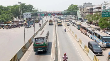 দুই গ্রুপের সংঘর্ষে শাহরিয়ার কবির নিহত