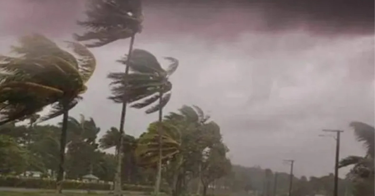 দুপুরের মধ্যে ৬০ কিলোমিটার বেগে ঝড়ের শঙ্কা