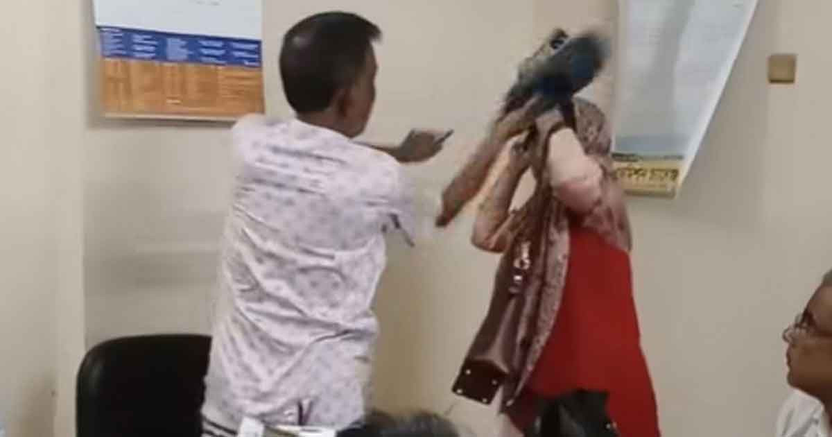 কলেজে ঢুকে শিক্ষিকাকে জুতাপেটা করলেন বিএনপি নেতা