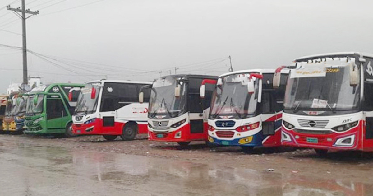 চাঁপাইনবাবগঞ্জে অনির্দিষ্টকালের বাস ধর্মঘট