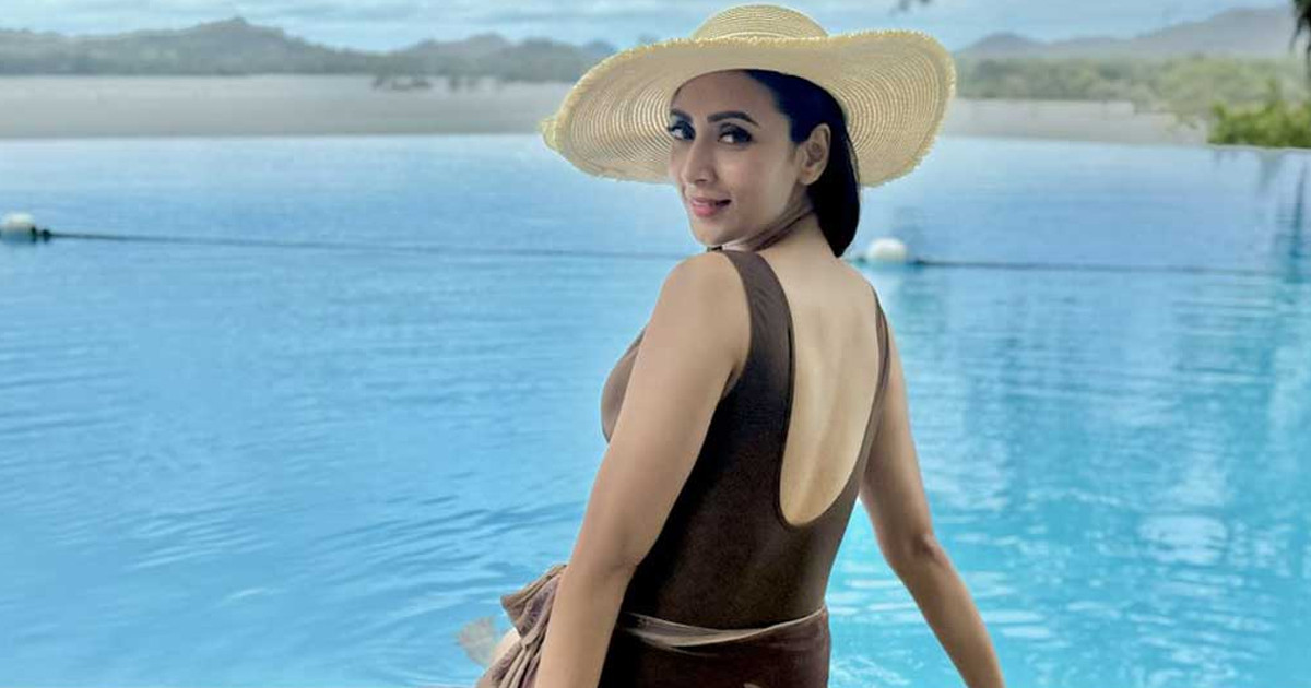 টপ অ্যাঙ্গেলে অশালীন ভিডিও নিয়ে যা বললেন বিদ্যা সিনহা মিম