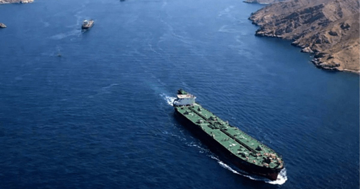 হরমুজ প্রণালীর ওপর নিয়ন্ত্রণ আরও জোরদার করেছে ইরান