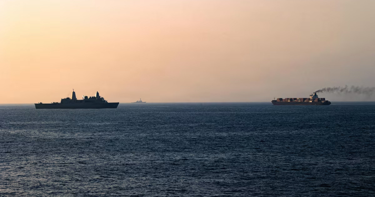 মার্কিন সেনাবাহিনীর হরমুজ দখলের নতুন পরিকল্পনা ফাঁস