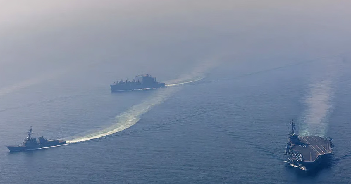 হরমুজ প্রণালিতে বড় ধরনের হামলার ছক কষছে যুক্তরাষ্ট্র