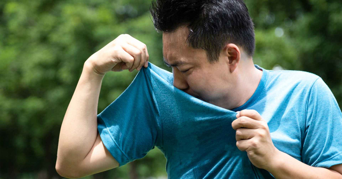 ঘরোয়া উপায়েই ঘামের দুর্গন্ধ দূর করবেন যেভাবে