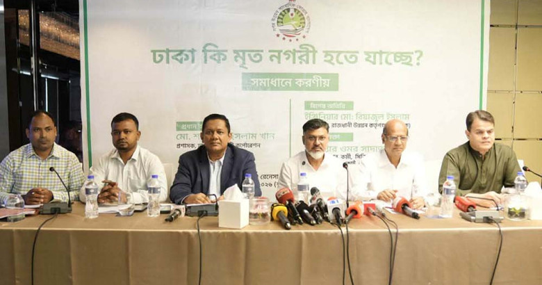 হকার পুনর্বাসনে প্রস্তুত হচ্ছে রাজধানীর ৬ মাঠ