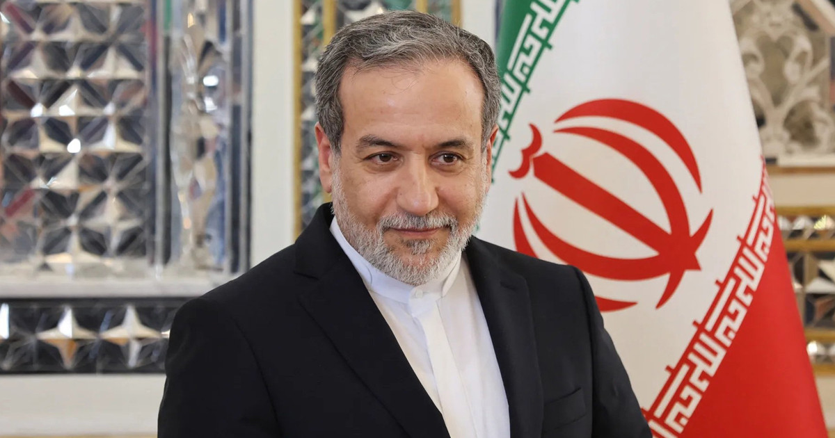 আবারও পাকিস্তান সফরে যেতে পারেন ইরানের পররাষ্ট্রমন্ত্রী