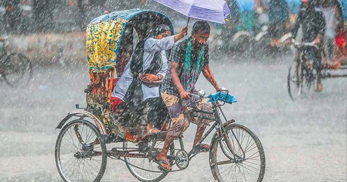 ঢাকায় বৃষ্টির সম্ভাবনা, কমবে গরম