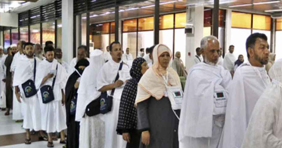 সৌদি আরবে পৌঁছেছেন প্রায় ৩৫ হাজার বাংলাদেশি হজযাত্রী