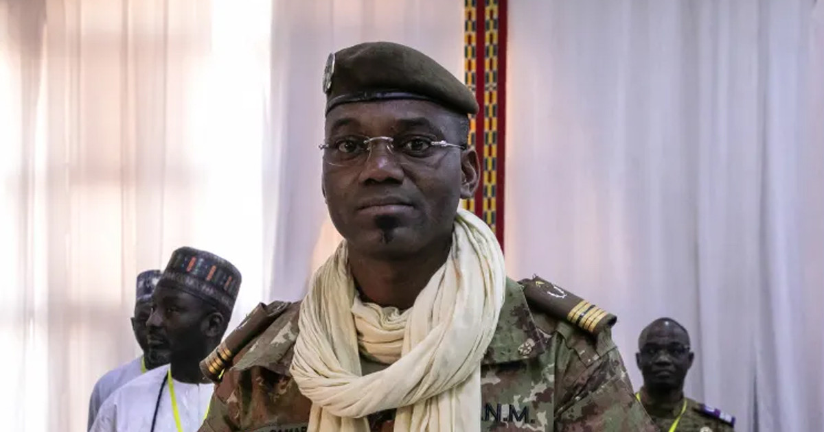 মালির প্রতিরক্ষামন্ত্রী নিহত, দেশজুড়ে সমন্বিত হামলা