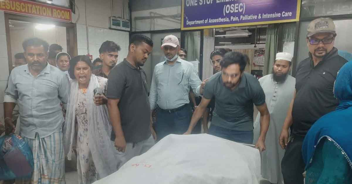 রাজধানীতে সড়ক দুর্ঘটনায় প্রাণ গেল ২ শিক্ষার্থীর