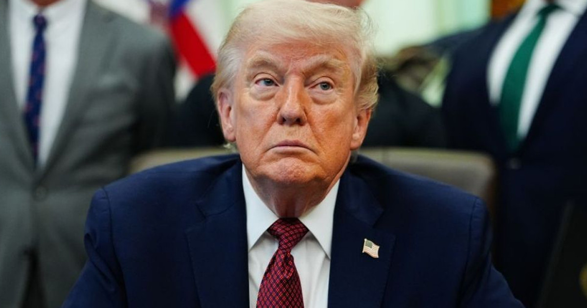 যুদ্ধ বন্ধ করতে চাইলে ইরান যুক্তরাষ্ট্রের সঙ্গে যোগাযোগ করতে পারে: ট্রাম্প