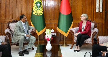 স্পিকারের সঙ্গে ঢাকায় নিযুক্ত যুক্তরাজ্যের হাইকমিশনারের সৌজন্য সাক্ষাৎ