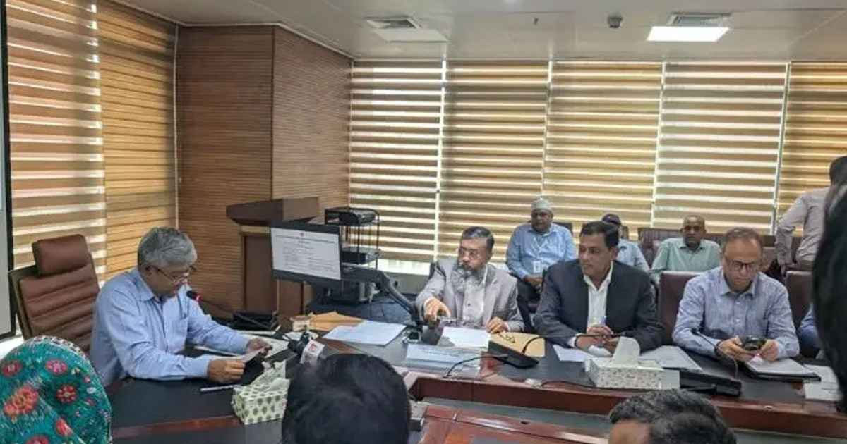 ৪০০ পোশাক কারখানা বন্ধ হয়ে গেছে ৩ বছরে: বিজিএমইএ