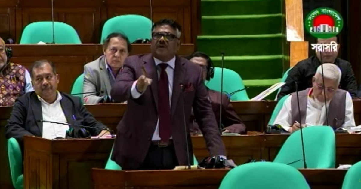 যতই ষড়যন্ত্র হোক ফ্যাসিস্টরা যেন আর সুযোগ না পায়: হুইপ দুলু