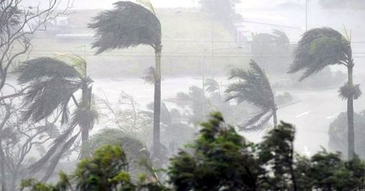 ৯ জেলায় ৮০ কিলোমিটার বেগে ঝড়ের শঙ্কা, নদীবন্দরে ২ নম্বর সংকেত