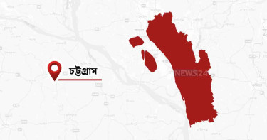 চট্টগ্রামে মাইক্রোবাস খাদে পড়ে প্রাণ গেল ৩ জনের