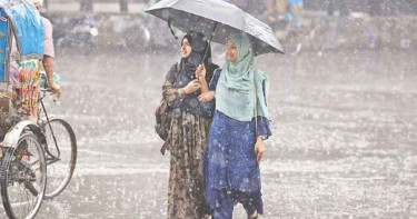 সাতসকালে রাজধানীতে মুষলধারে বৃষ্টি