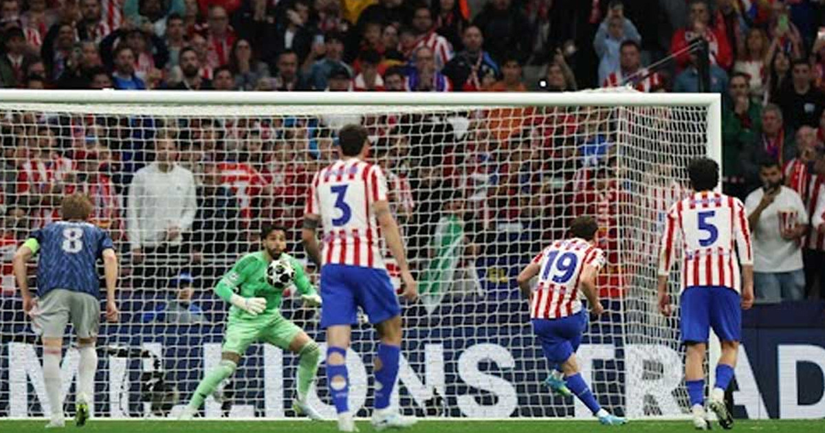 দুই পেনাল্টির ম্যাচে আর্সেনাল-আতলেতিকোর ড্র