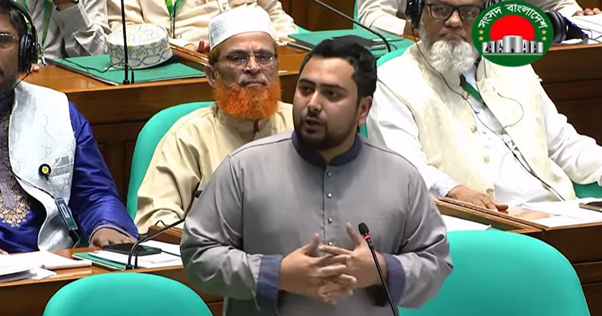 জুলাই সনদকে দলীয় ইশতেহারে রূপ দিয়ে বিএনপি কলুষিত করেছে: নাহিদ ইসলাম