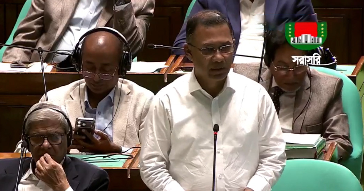 প্রাথমিক বিদ্যালয়ের শিক্ষকদের সম্মানি বাড়ানোর ঘোষণা প্রধানমন্ত্রীর