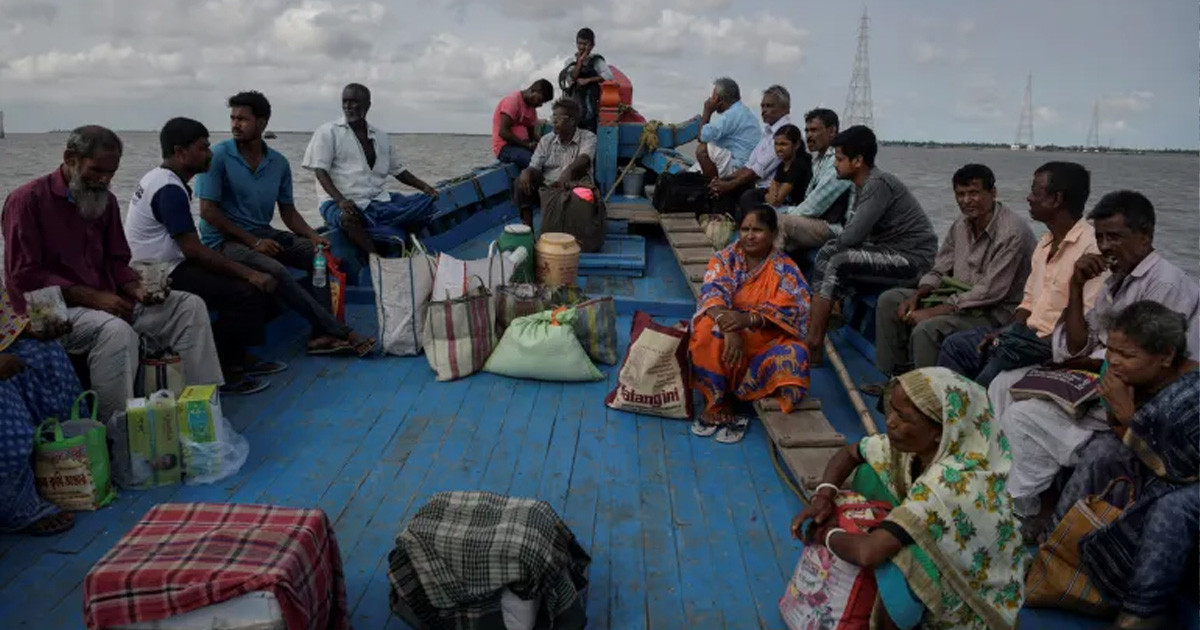 বাংলাদেশ সীমান্তে ভারত কেন কুমির ও সাপ ছাড়তে চায়?