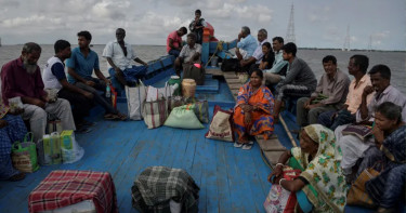 বাংলাদেশ সীমান্তে ভারত কেন কুমির ও সাপ ছাড়তে চায়?