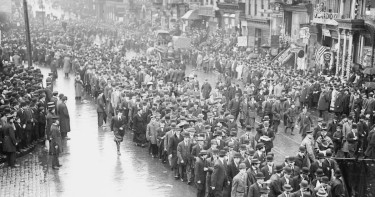 পহেলা মে যেভাবে আন্তর্জাতিক শ্রমিক দিবসের সূচনা হয়েছিল