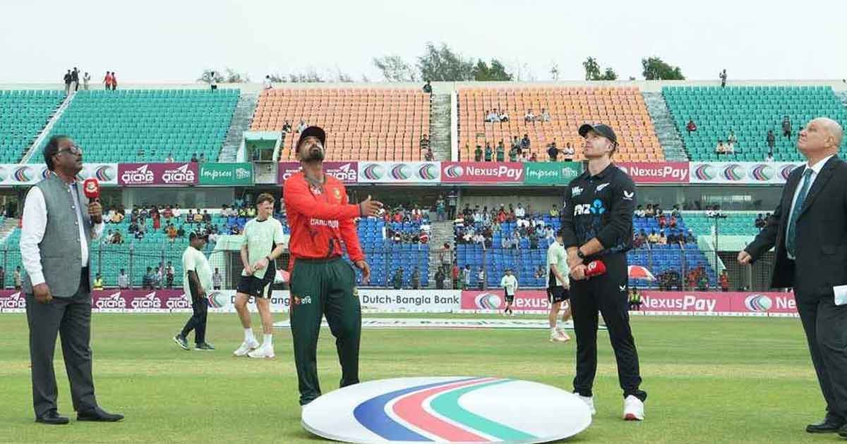 সিরিজ নির্ধারণী ম্যাচে ব্যাটিংয়ে বাংলাদেশ