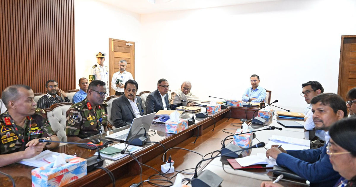 বিনিয়োগকারীদের আকৃষ্ট করতে প্রকল্প অনুমোদনের প্রক্রিয়া সহজের নির্দেশ প্রধানমন্ত্রীর