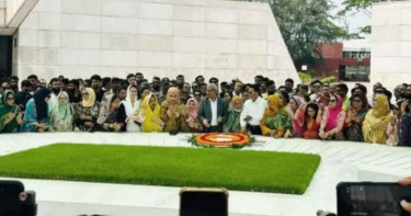 জিয়াউর রহমান ও বেগম খালেদা জিয়ার সমাধিতে বিএনপির সংরক্ষিত নারী এমপিদের শ্রদ্ধা