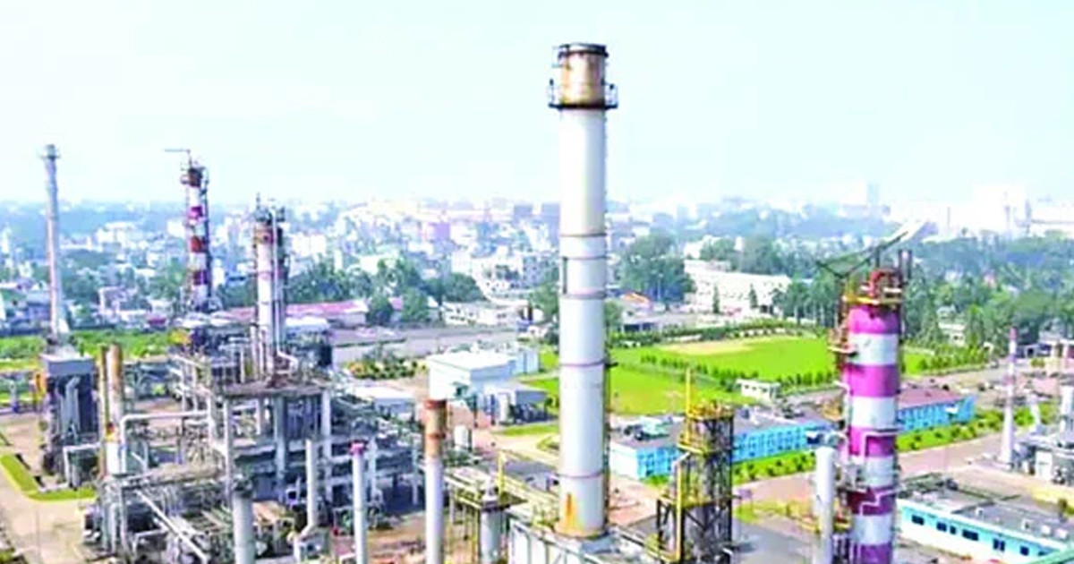 উৎপাদনে ফিরছে ইস্টার্ন রিফাইনারি