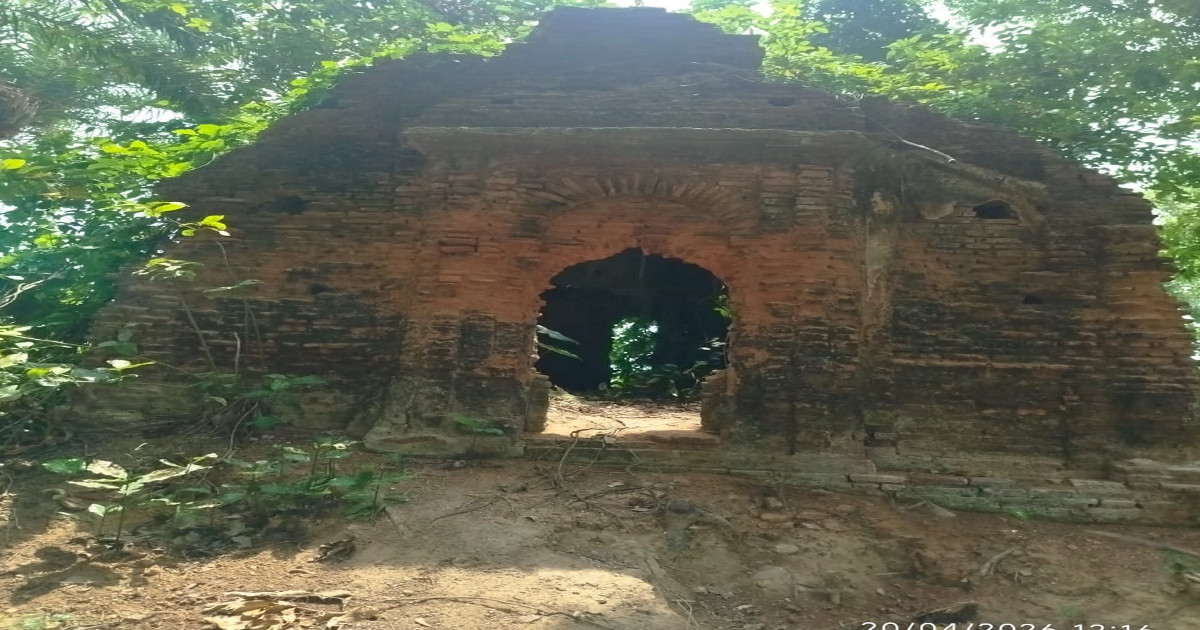 নাটোরের প্রাচীন ও পরিত্যক্ত আবদাল সম্প্রদায়ের মসজিদ
