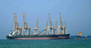 হরমুজ প্রণালি ঘিরে স্বস্তির খবর দিল ইরান