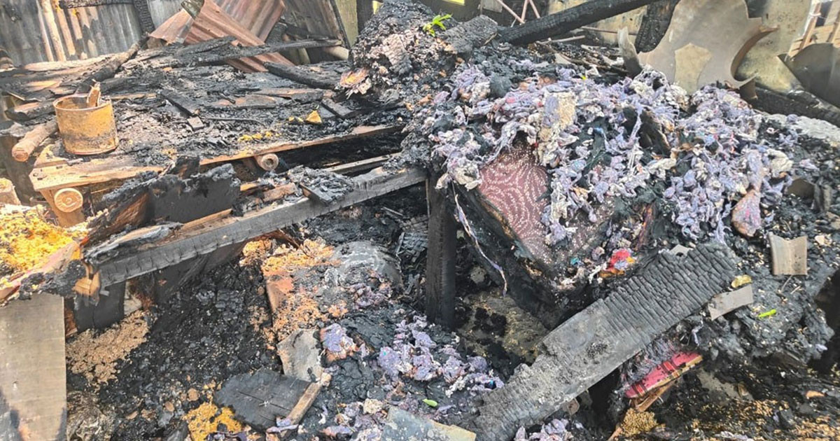 সব পুড়ে ছাই, কৃষক কাবুল এখন নিঃস্ব