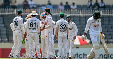 জয়ের পর সাজঘরে ফিরলেন সাদমানও