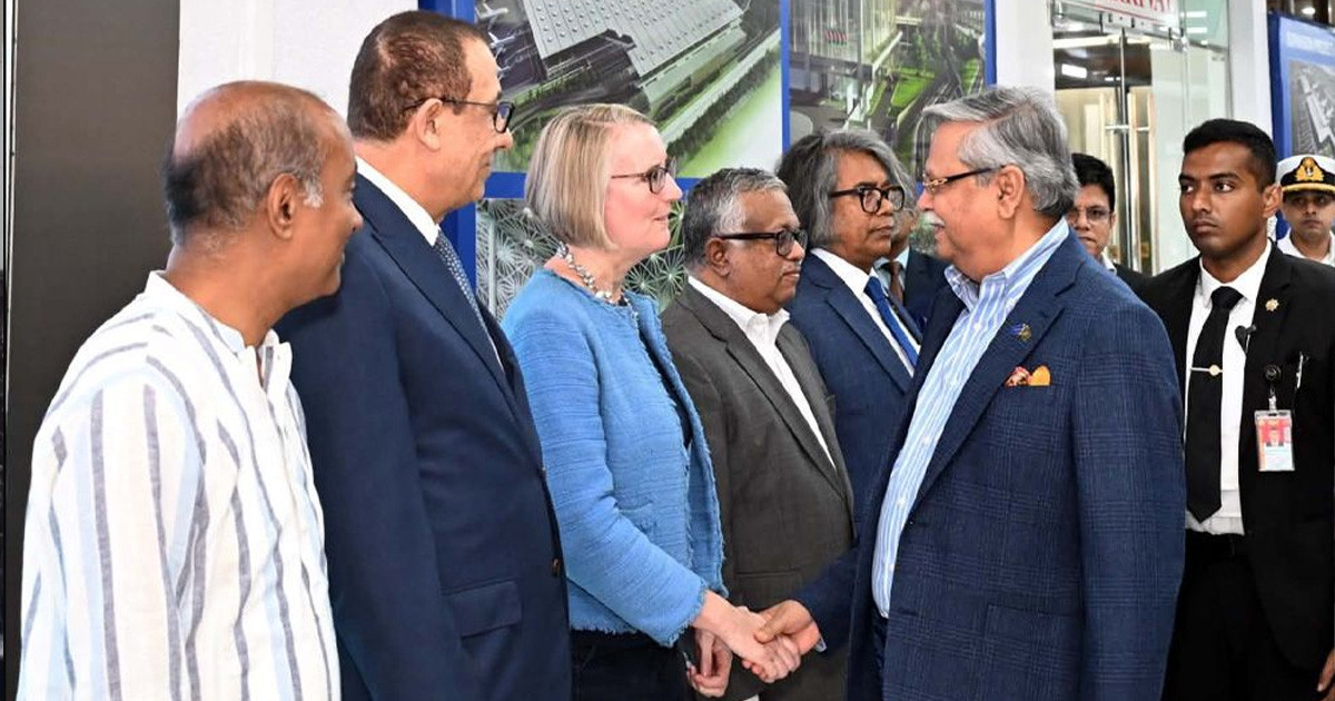 যুক্তরাজ্যের পথে রাষ্ট্রপতির বিমান