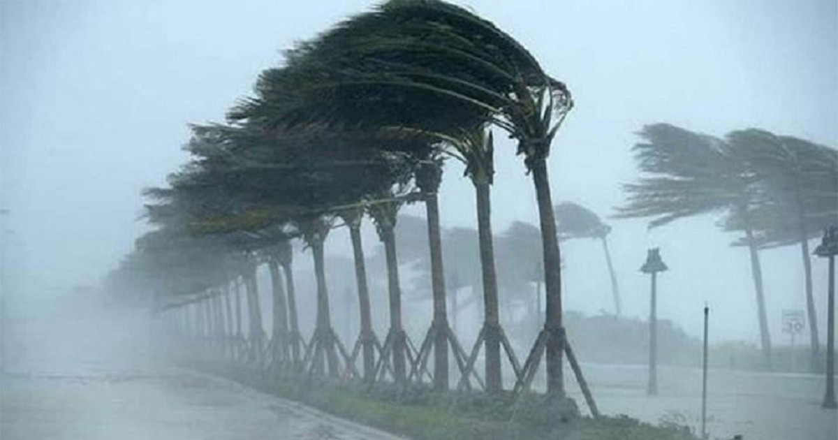 রাতে যেসব জেলায় ৬০ কিমি বেগে ঝড়ের আভাস