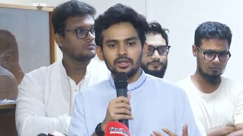 সংস্কার ইস্যুতে কোনো নেগোসিয়েশনে যাবে না এনসিপি: আসিফ মাহমুদ