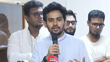 সংস্কার ইস্যুতে কোনো নেগোসিয়েশনে যাবে না এনসিপি: আসিফ মাহমুদ