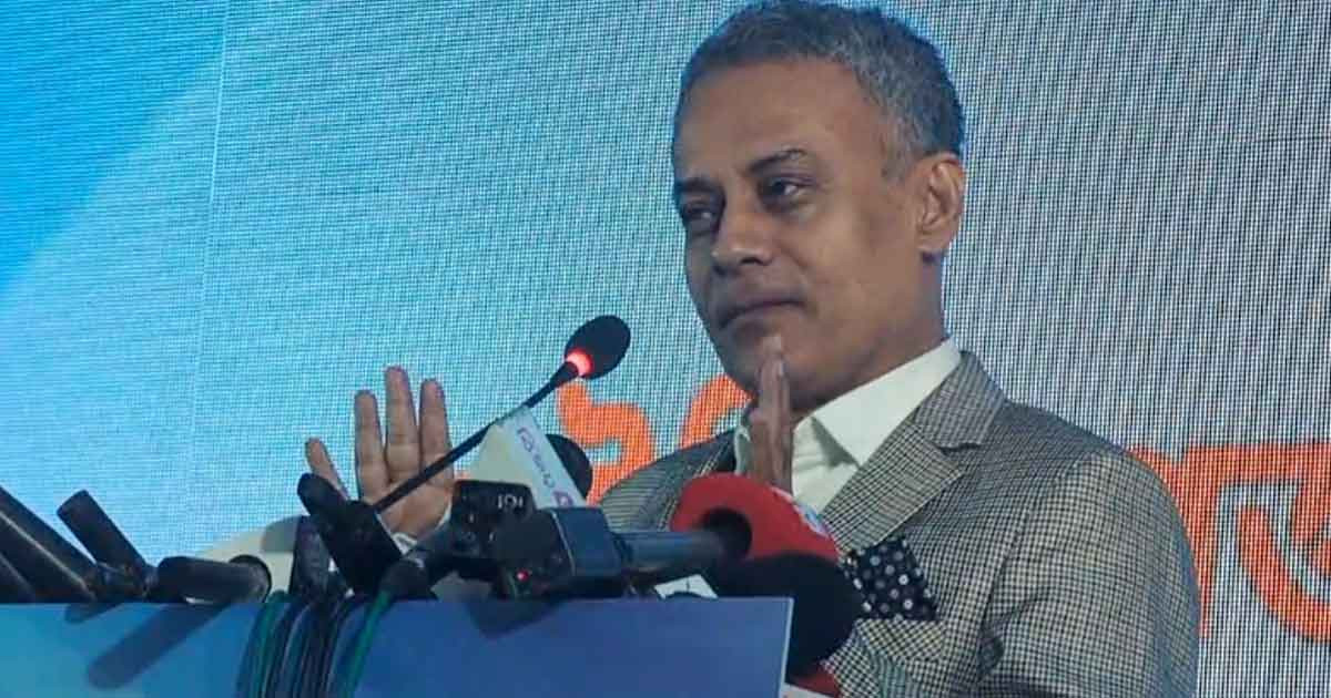ঈদযাত্রা নির্বিঘ্ন রাখতে সব ধরনের প্রস্তুতি নিশ্চিত করা হচ্ছে: রবিউল আলম