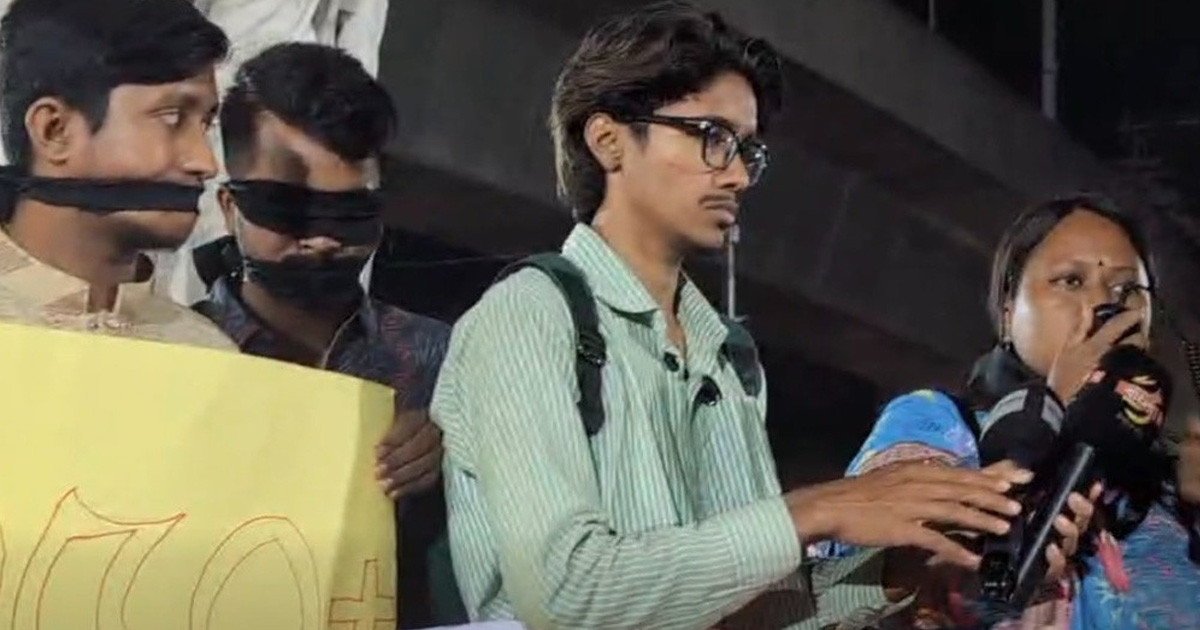হামে শিশু মৃত্যুর বিচার চেয়ে ঢাবি শিক্ষার্থীদের প্রতিবাদ