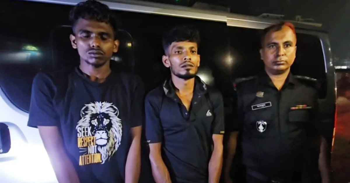 সাভারে পিস্তল ও গুলিসহ আটক ৩