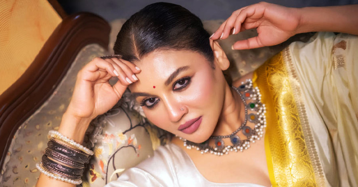 ঘোড়ার মাংসের বাণিজ্য নিষিদ্ধের দাবিতে হাইকোর্টে জয়ার রিট
