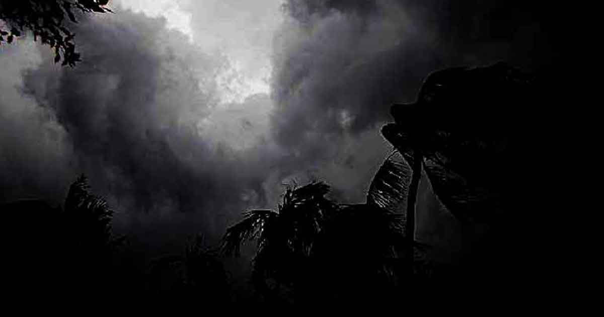 রাতের মধ্যে যে ১৩ জেলায় আঘাত হানতে পারে ঝড়
