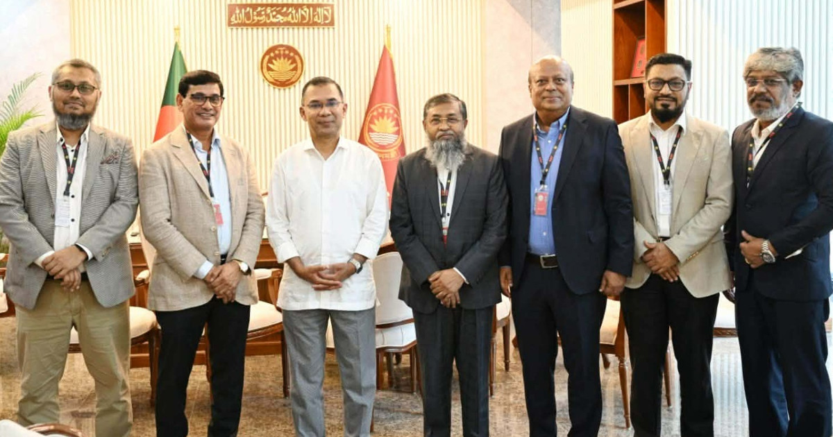 পোশাক খাতের সংকট মোকাবিলায় প্রধানমন্ত্রীর সহযোগিতা চায় বিকেএমইএ