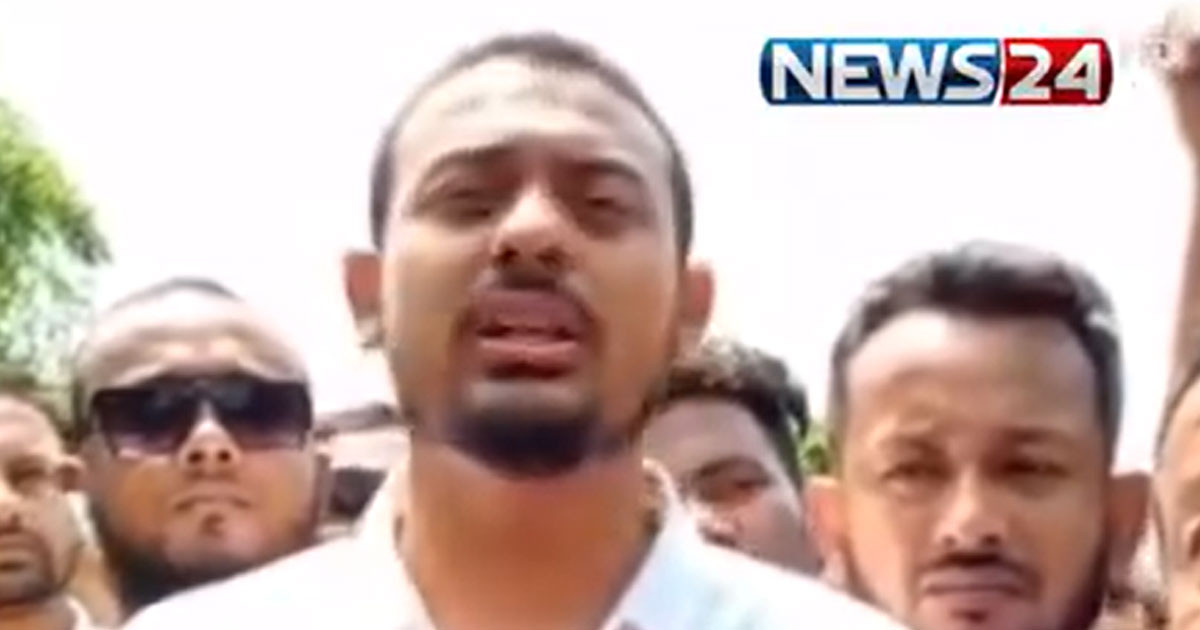 স্বরাষ্ট্র ও পররাষ্ট্রমন্ত্রীকে চুড়ি পরিয়ে রাখা উচিত: নাসীরুদ্দীন পাটওয়ারী