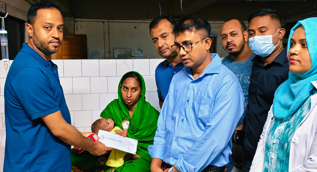 হামে আক্রান্ত ৬ মাসের শিশু নূর নাহারের পাশে দাঁড়ালেন ডা. জুবাইদা রহমান