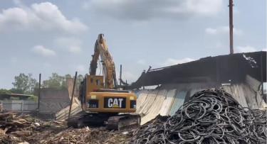 টায়ার পুড়িয়ে তেল তৈরির কারখানা গুঁড়িয়ে দিল পরিবেশ অধিদপ্তর