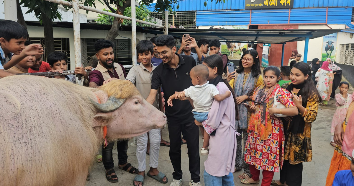 নারায়ণগঞ্জের ‌‘ডোনাল্ড ট্রাম্প’ এখন আন্তর্জাতিক গণমাধ্যমে, দেখতে আসছেন মার্কিন প্রতিনিধি